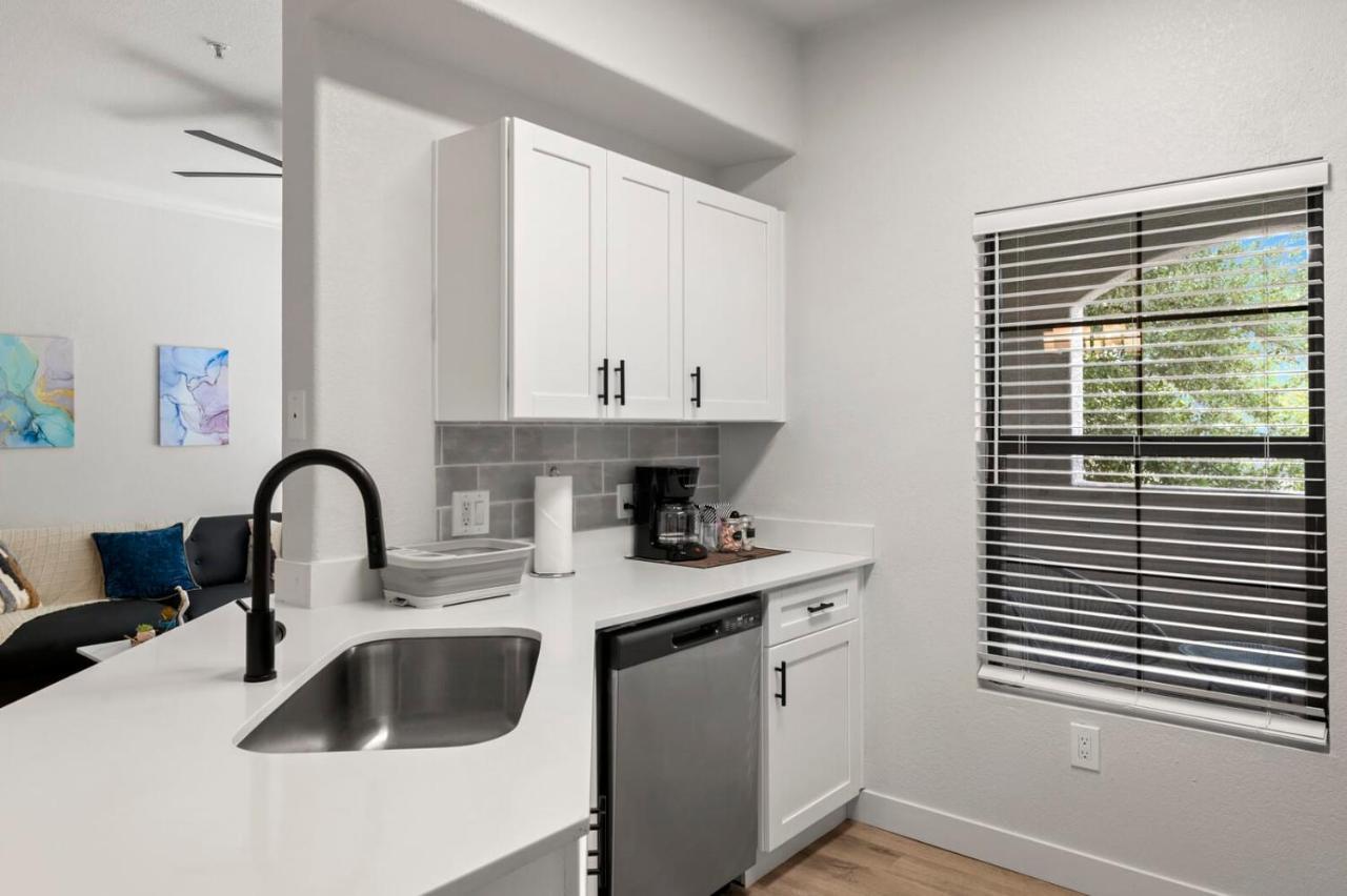 Cozysuites Chandler 2Br With 2 Pools & Jacuzzi! Exterior photo